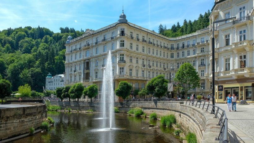 karlovy-vary-2831021_1920